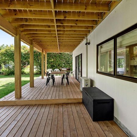Waitahanui Lake House - Lake Taupo Holiday Home Exterior foto