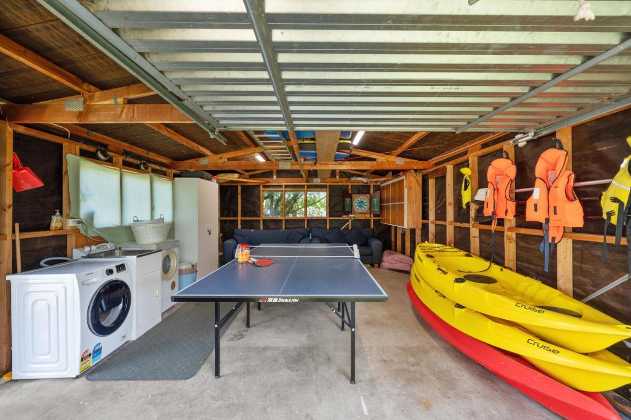 Waitahanui Lake House - Lake Taupo Holiday Home Exterior foto
